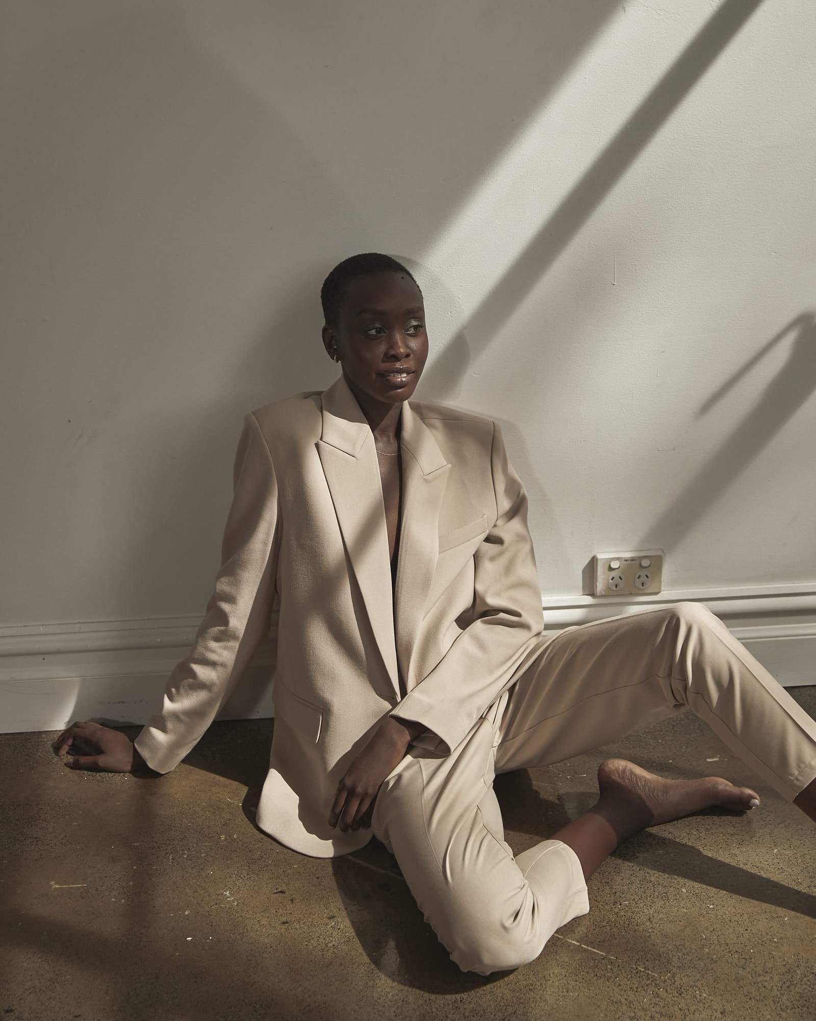 Manhattan beige oversized blazer