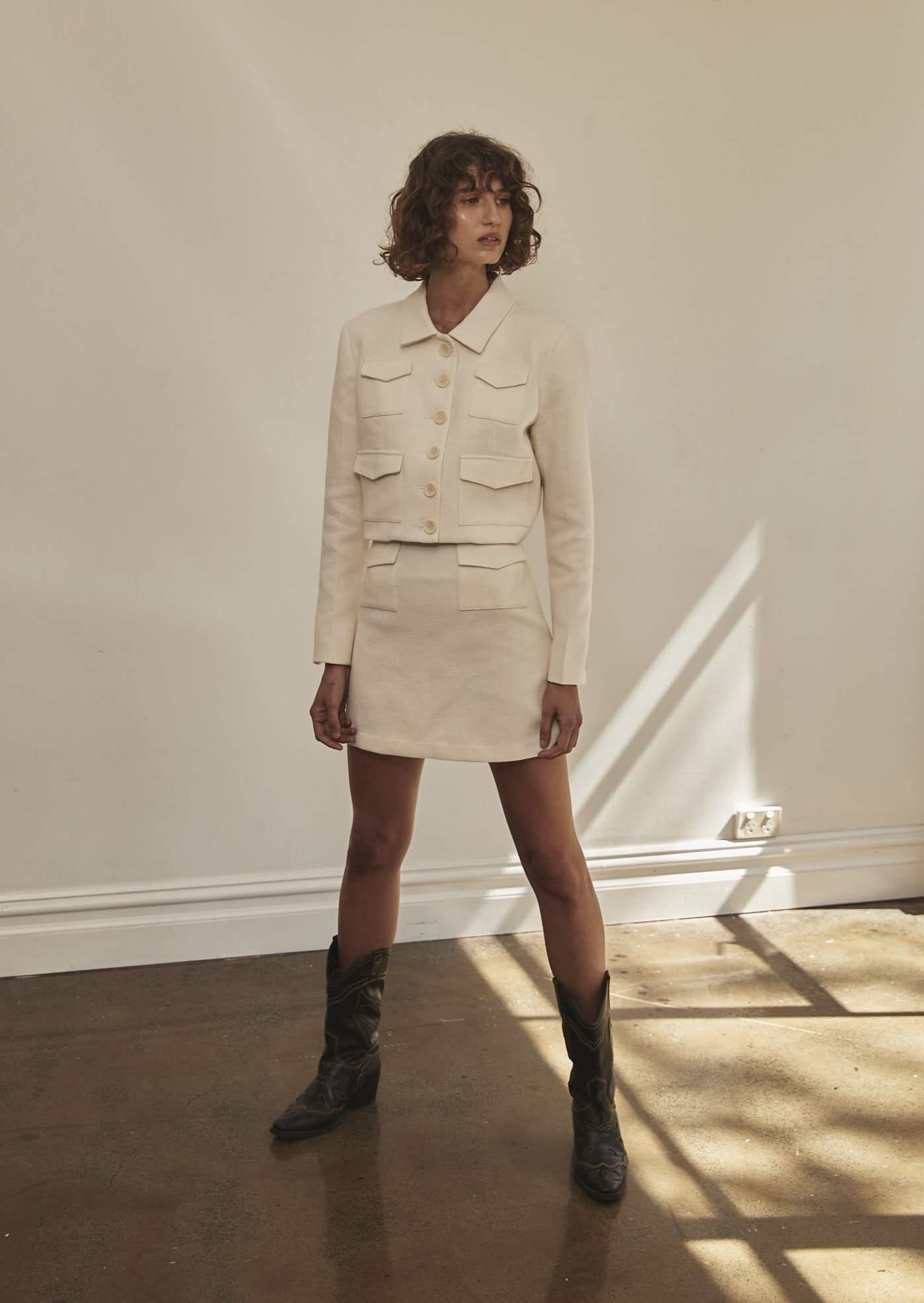 Avenue beige a-line short mini skirt